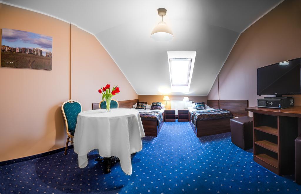 Hotel Colnus Kolno  Kültér fotó